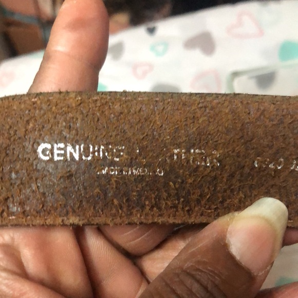 WRANGLER brown floral embossed genuine leather men’s belt. Size 34. - Picture 7 of 9